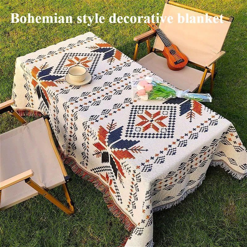 Плед для кемпинга на открытом  – обзор и цена Linen Table Runner
